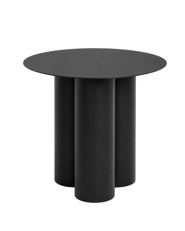 Stolik kawowy metalowy NØDE SLIM marki CHROMA FØRM. Minimalistyczny stolik pomocniczy o cylindrycznej podstawie i nowoczesnej geometrycznej formie.