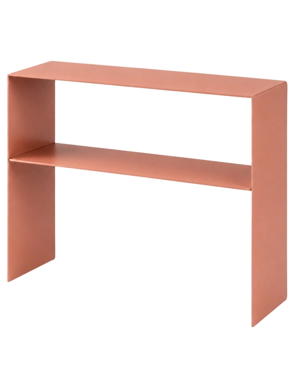 Purdowo różowa konsola metalowa z półką U-FØRM TALL 90 × 25 × 80 cm. Nowoczesna, wąska konsola do przedpokoju i salonu, wykonana z giętej stali w kolorze RAL 3012.